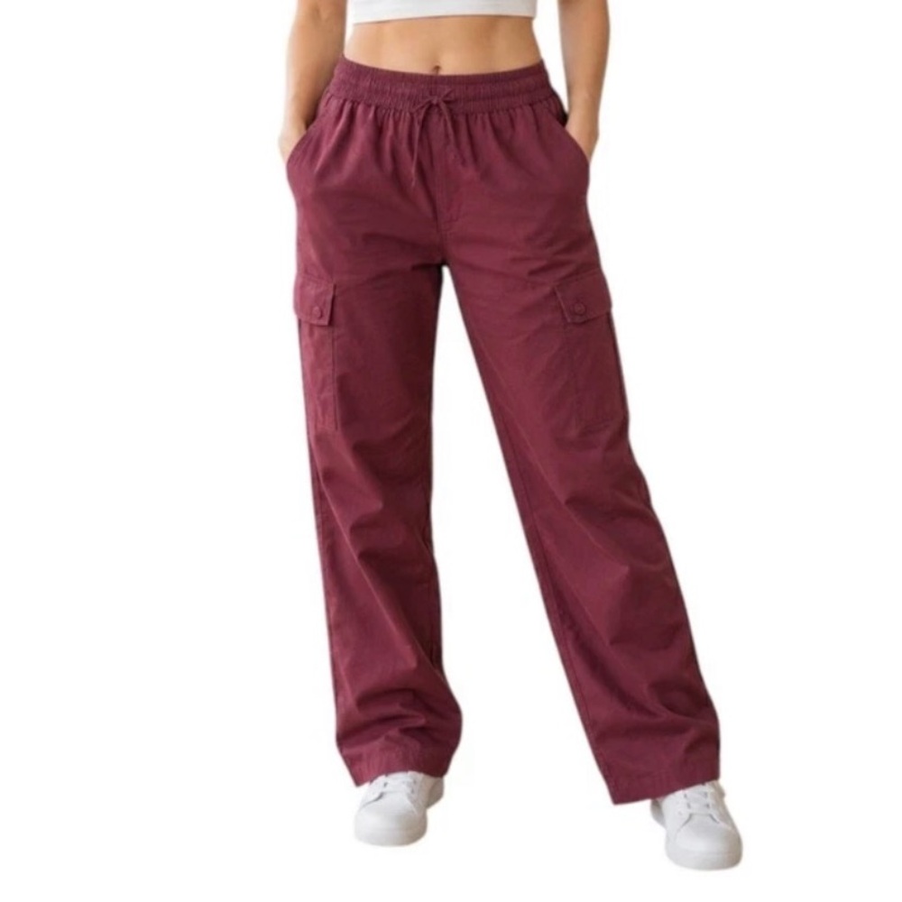 PINK Victoria's Secret Wide-Leg Cargo Pants in Wine